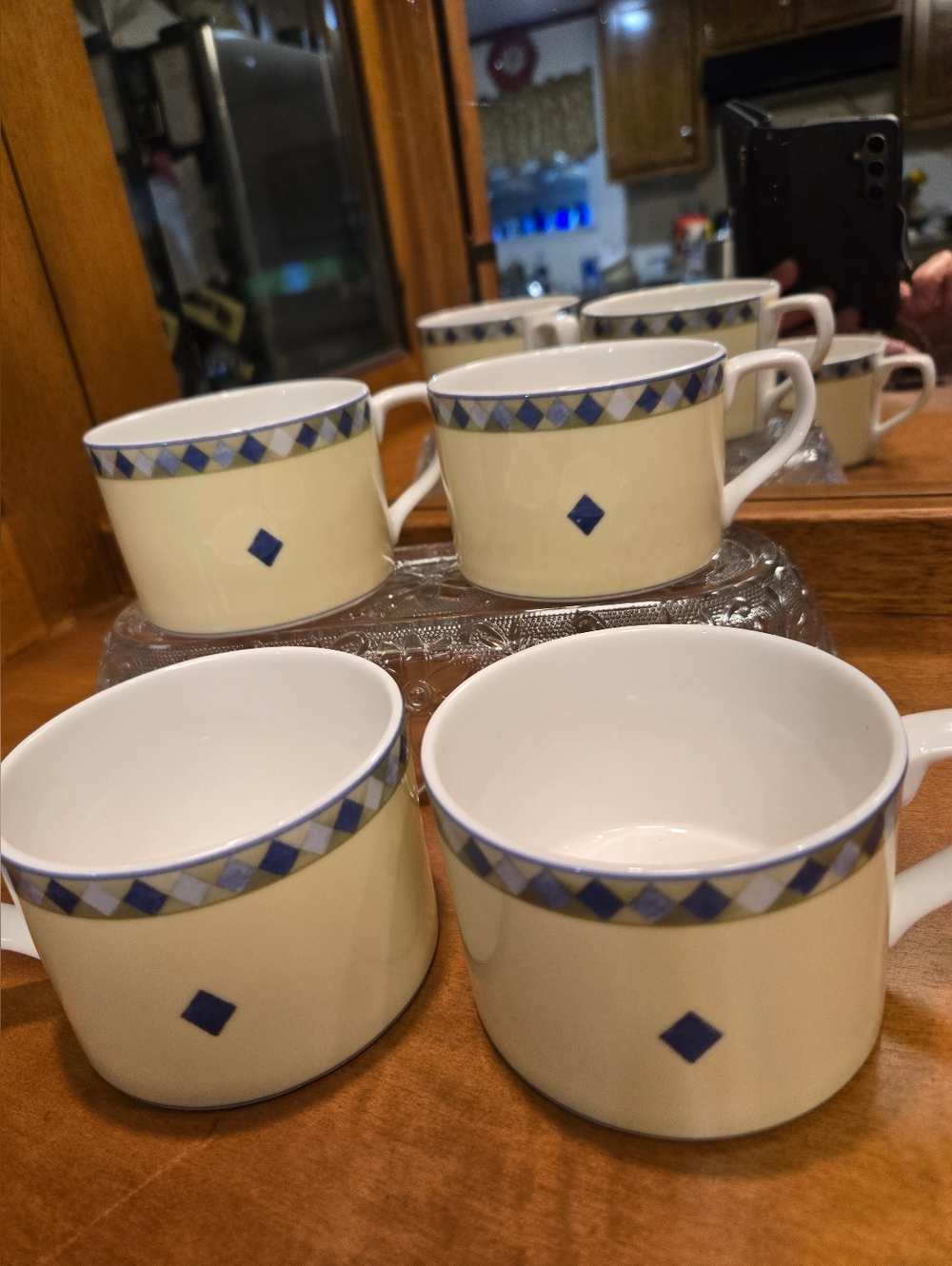 Royal Doulton Cream and Blue Diamond-Trim Mugs (Set)4